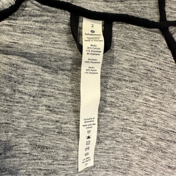 Lululemon • Going Places Hooded Jacket
Heathered Space Dyed Medium Grey size 2 - Picture 14 of 16